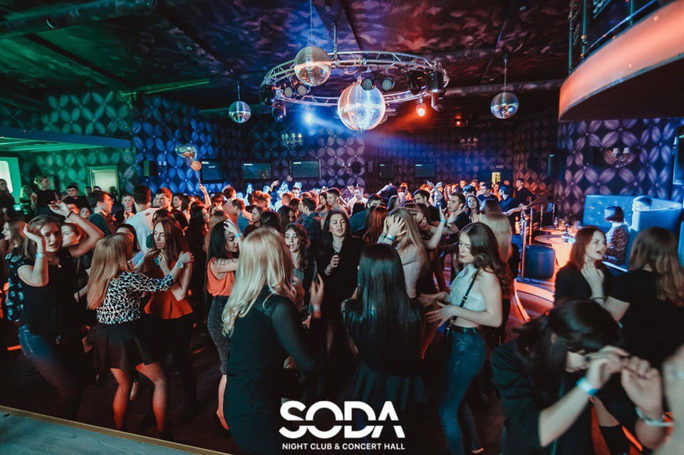 Тусовка в клубе SODA